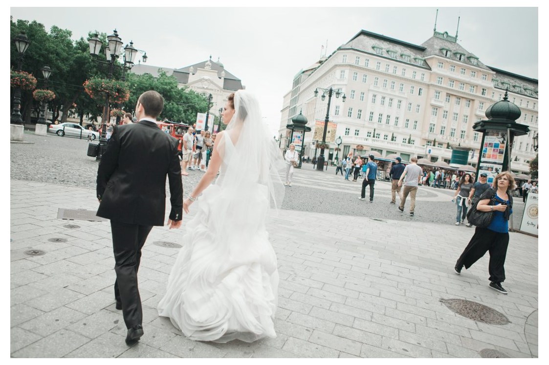 Hochzeitsfotograf: Photojournalistic wedding photography - Marek Valovic - stillandmotionpictures.com