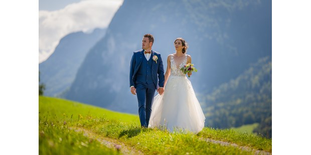 Hochzeitsfotos - Art des Shootings: Fotostory - Niederbipp - Brautpaar - Hochzeitsfotograf Bern