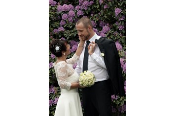 Hochzeitsfotograf: Brautpaar beim Fotoshooting in Willigrad - BALZEREK, REINHARD