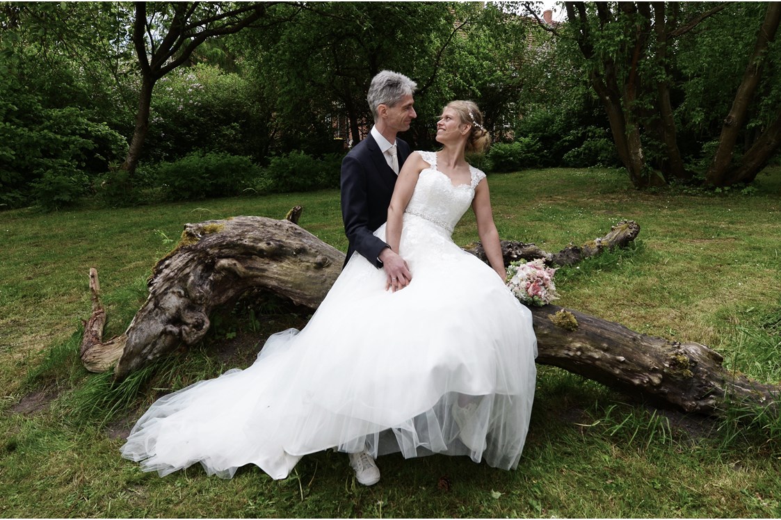 Hochzeitsfotograf: Brautpaar - Fotoshooting in Mecklenburg - BALZEREK, REINHARD